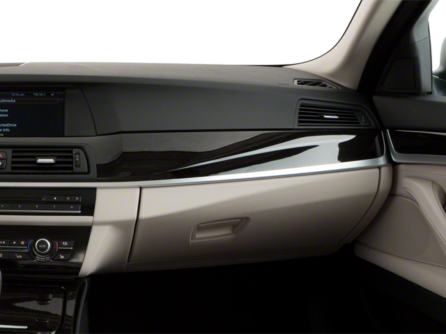 2011 BMW 5 Series 550i xDrive