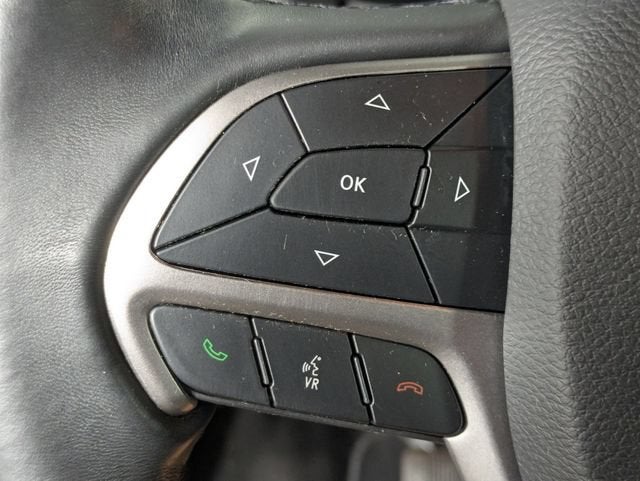 2019 Jeep Grand Cherokee Laredo E 4x2