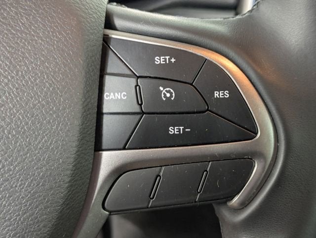 2019 Jeep Grand Cherokee Laredo E 4x2
