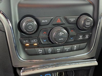 2019 Jeep Grand Cherokee Laredo E 4x2