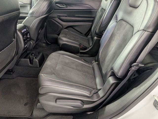 2024 Jeep Grand Cherokee L Altitude X 4x4