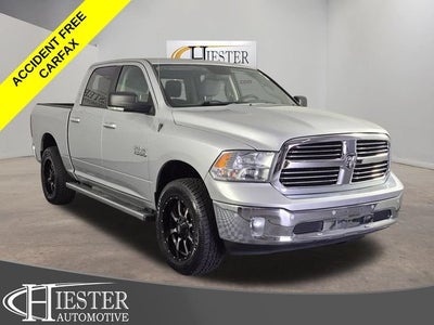 2017 RAM 1500 Big Horn Crew Cab 4x4 5'7" Box