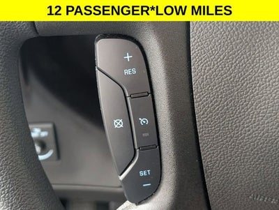 2024 Chevrolet Express Passenger 3500 1LT