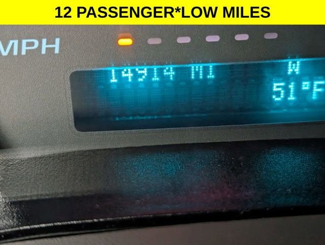 2024 Chevrolet Express Passenger 3500 1LT