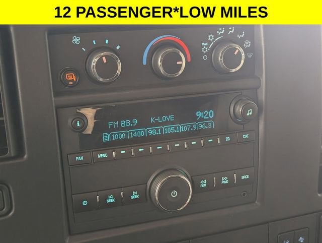 2024 Chevrolet Express Passenger 3500 1LT