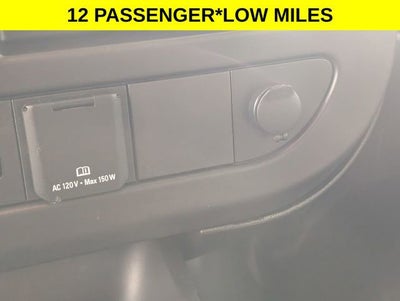 2024 Chevrolet Express Passenger 3500 1LT