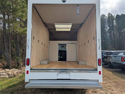 2025 Chevrolet Express Cutaway 3500 1WT