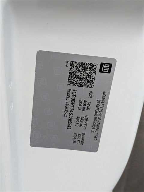 2025 Chevrolet Express Cutaway 3500 1WT