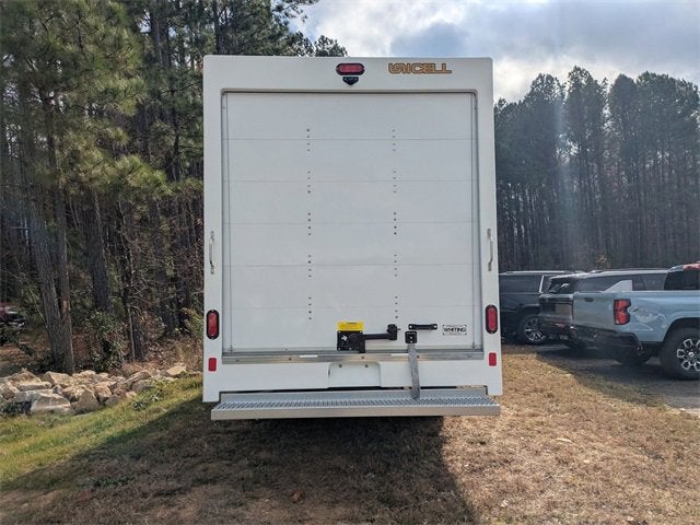 2025 Chevrolet Express Cutaway 3500 1WT