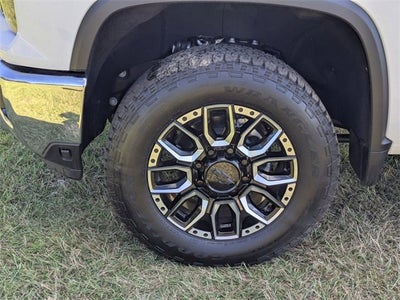 2025 Chevrolet Silverado 3500 HD LT