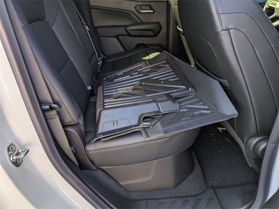 2025 Chevrolet Colorado WT/LT