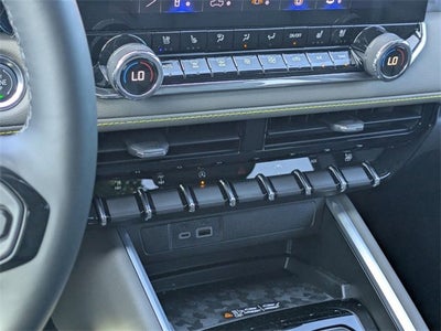 2025 Chevrolet Colorado ZR2