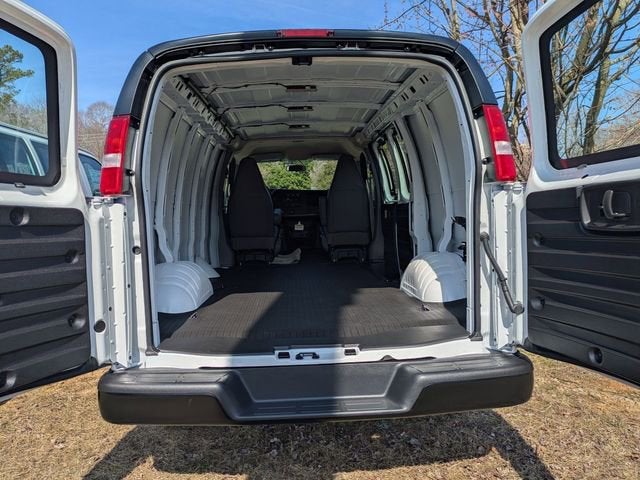 2026 Chevrolet Express Cargo WT