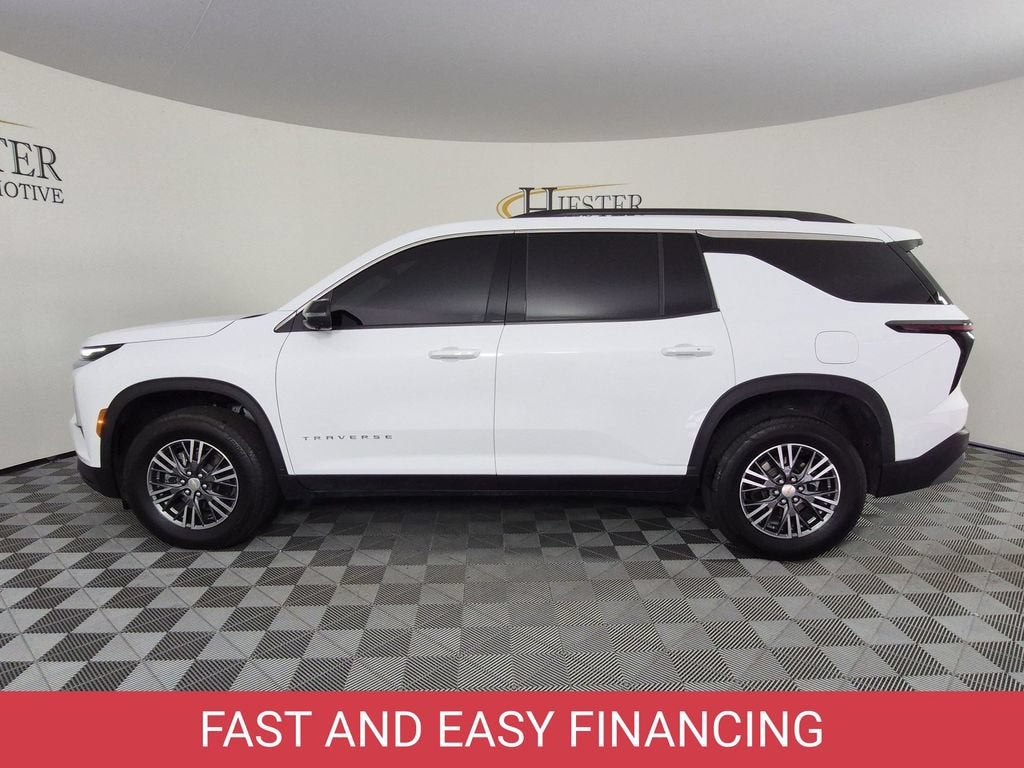 2025 Chevrolet Traverse LT