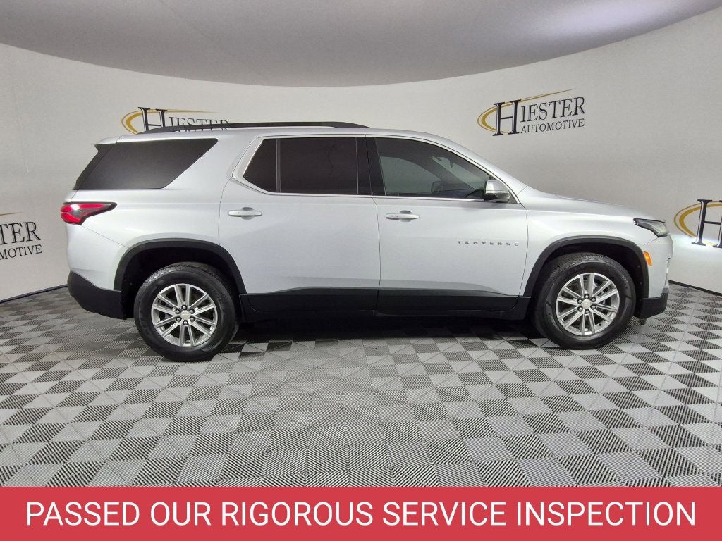 2022 Chevrolet Traverse LT Leather