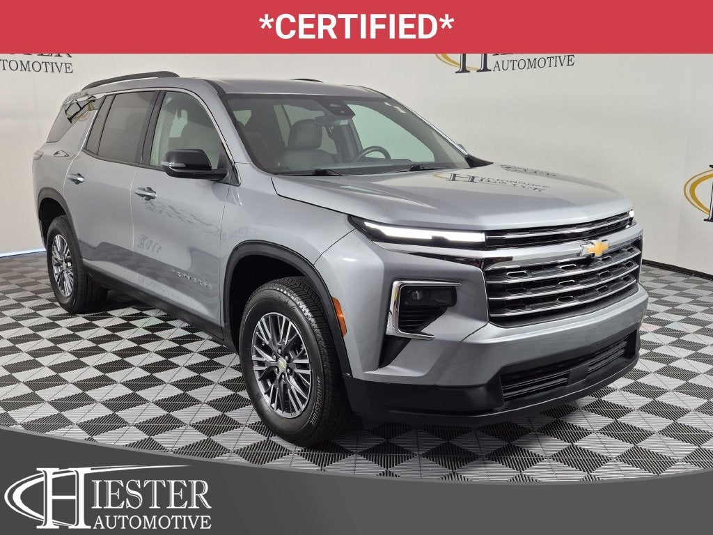 2025 Chevrolet Traverse LT