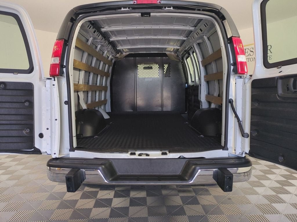 2025 GMC Savana Cargo Work Van