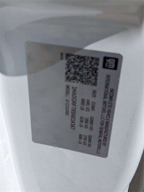 2025 Chevrolet Express Cutaway 3500 1WT