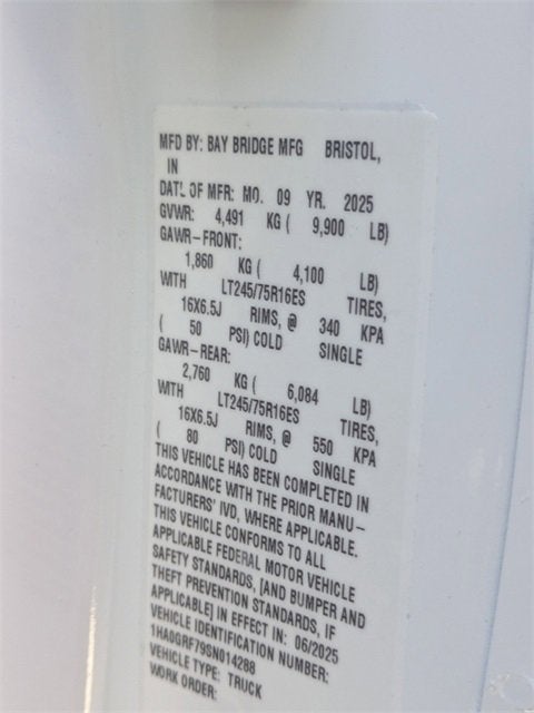 2025 Chevrolet Express Cutaway 3500 1WT