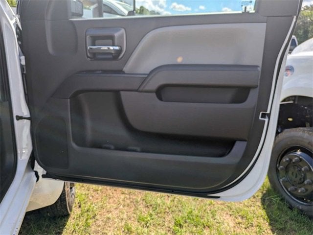 2024 Chevrolet Silverado 5500 HD Work Truck