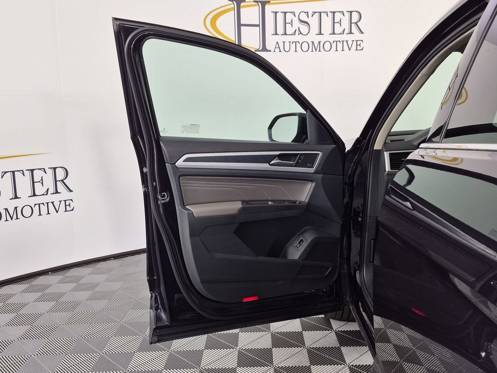 2023 Volkswagen Atlas 3.6L V6 SEL Premium R-Line