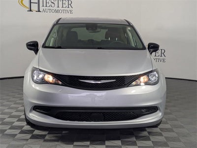 2024 Chrysler Voyager LX