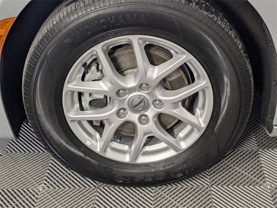 2024 Chrysler Voyager LX