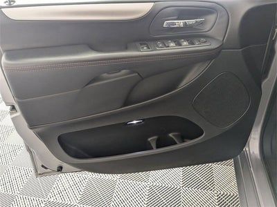 2016 Dodge Grand Caravan R/T