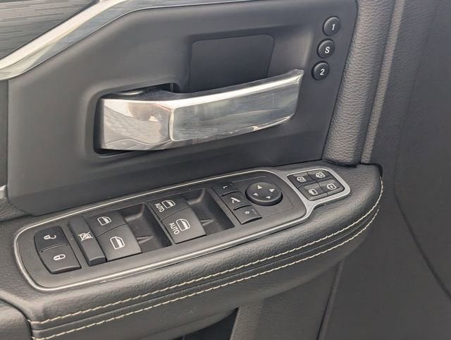 2024 RAM 2500 Laramie Crew Cab 4x4 6'4" Box