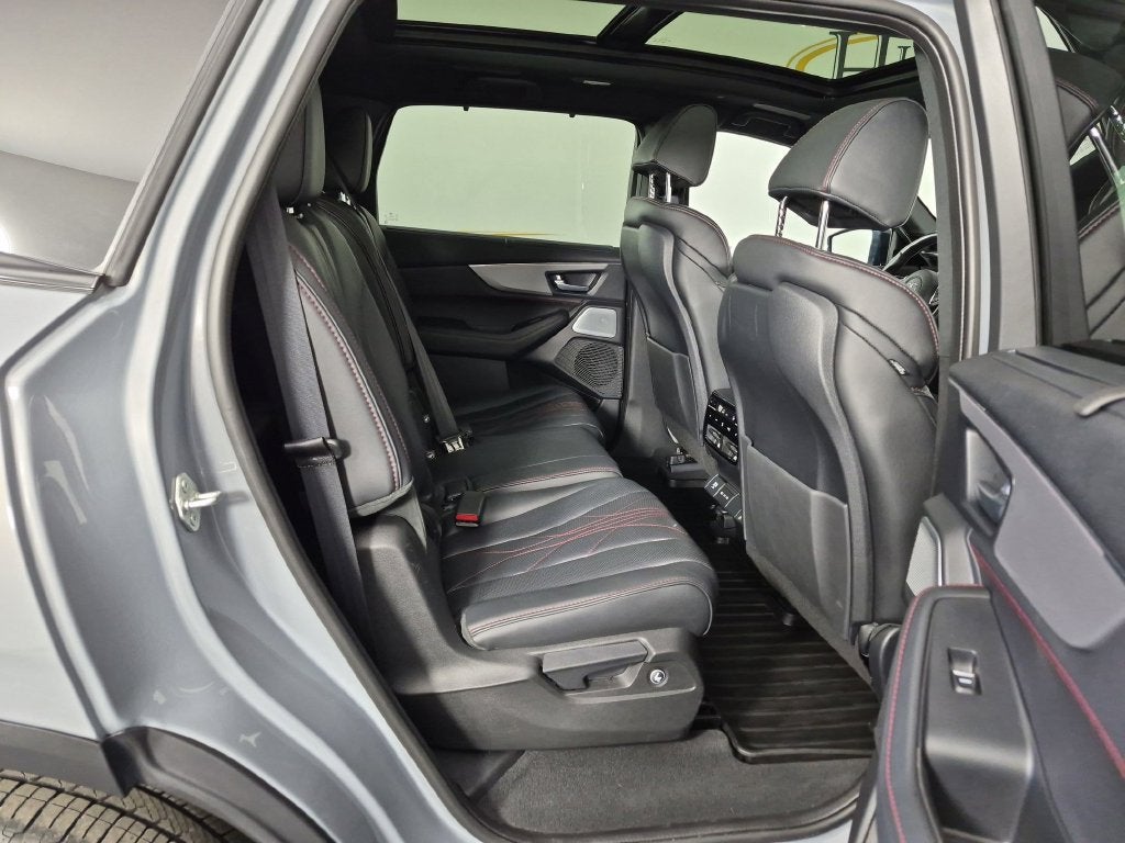2025 Acura MDX A-SPEC Advance Package