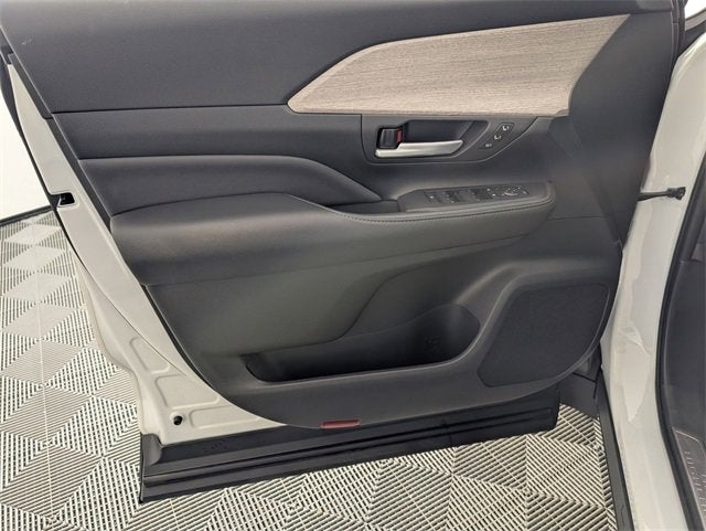 2024 Toyota Grand Highlander Hybrid XLE