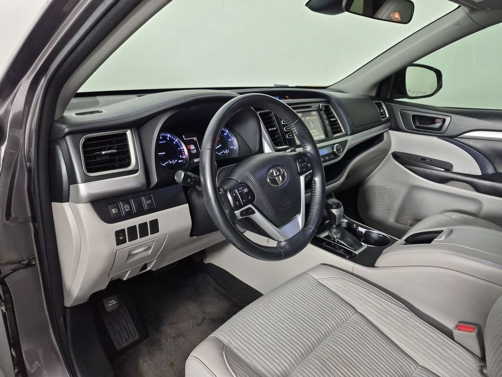 2018 Toyota Highlander LE