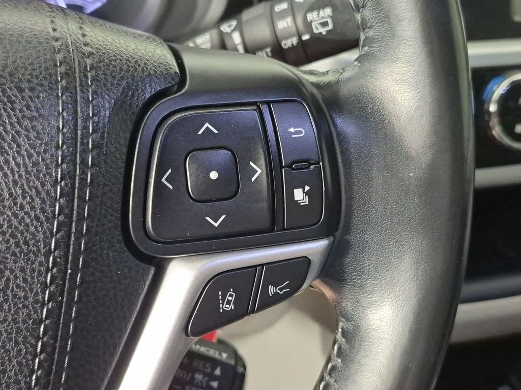 2018 Toyota Highlander LE