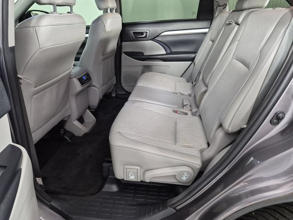 2018 Toyota Highlander LE