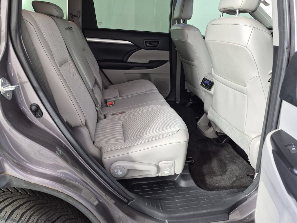2018 Toyota Highlander LE