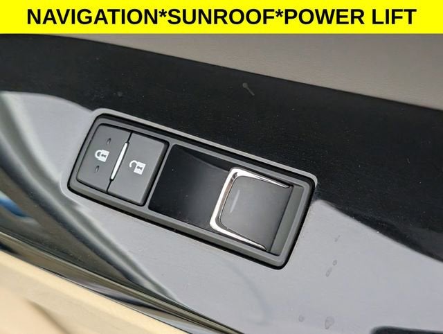 2019 Lexus LX 570 Three-Row