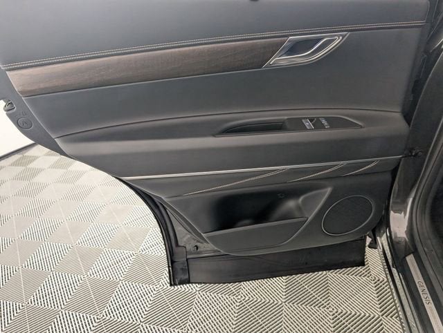 2024 Genesis GV80 NA