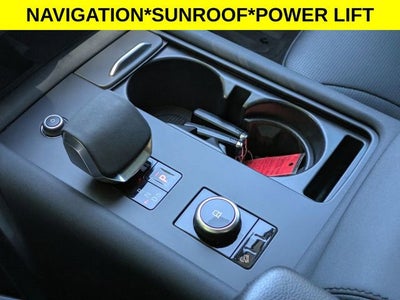 2023 Land Rover Discovery S