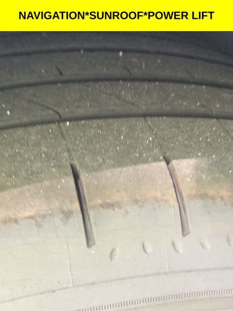 2023 Land Rover Discovery S