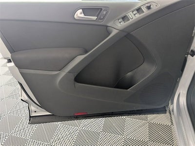 2018 Volkswagen Tiguan Limited BASE