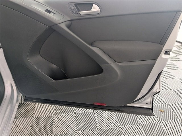 2018 Volkswagen Tiguan Limited BASE