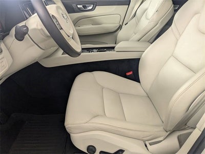 2021 Volvo XC60 Momentum