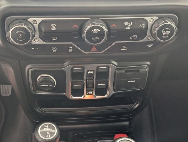 2022 Jeep Wrangler Unlimited Sahara 4x4