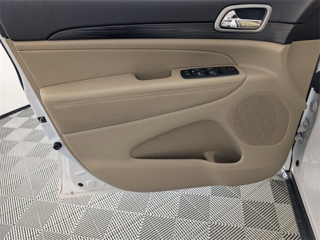 2019 Jeep Grand Cherokee Laredo E