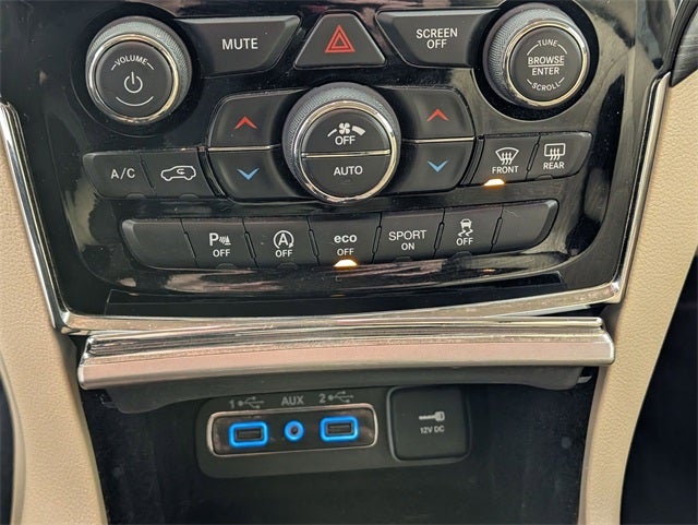 2019 Jeep Grand Cherokee Laredo E