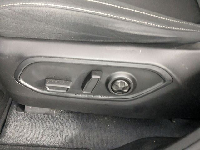 2023 Jeep Grand Cherokee Laredo 4x2