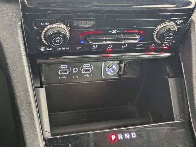 2023 Jeep Grand Cherokee Laredo 4x2