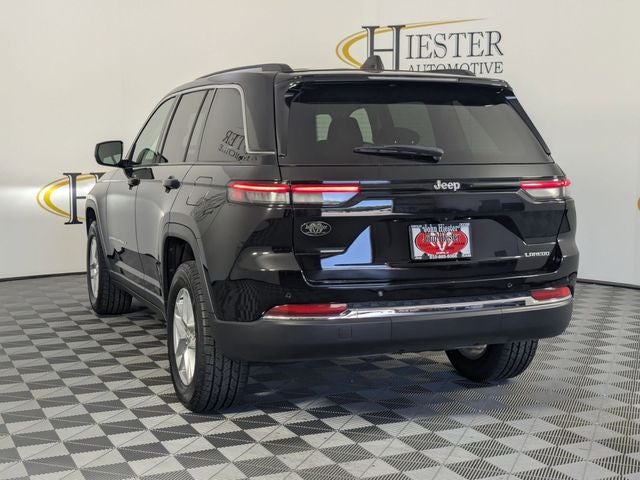2023 Jeep Grand Cherokee Laredo 4x2