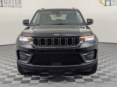 2023 Jeep Grand Cherokee Laredo 4x2