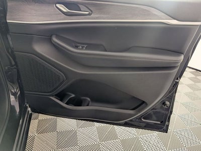 2023 Jeep Grand Cherokee Limited 4x2